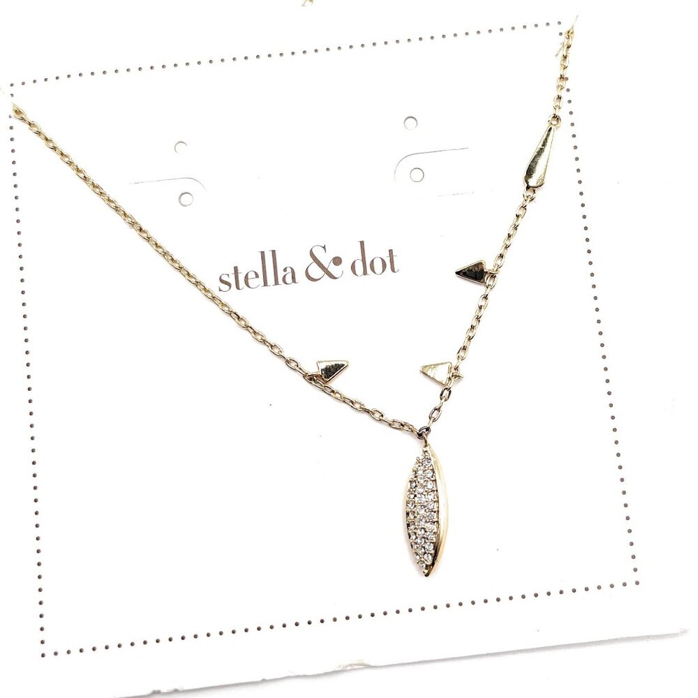 Aurora Charm Stella & Dot Necklace n304